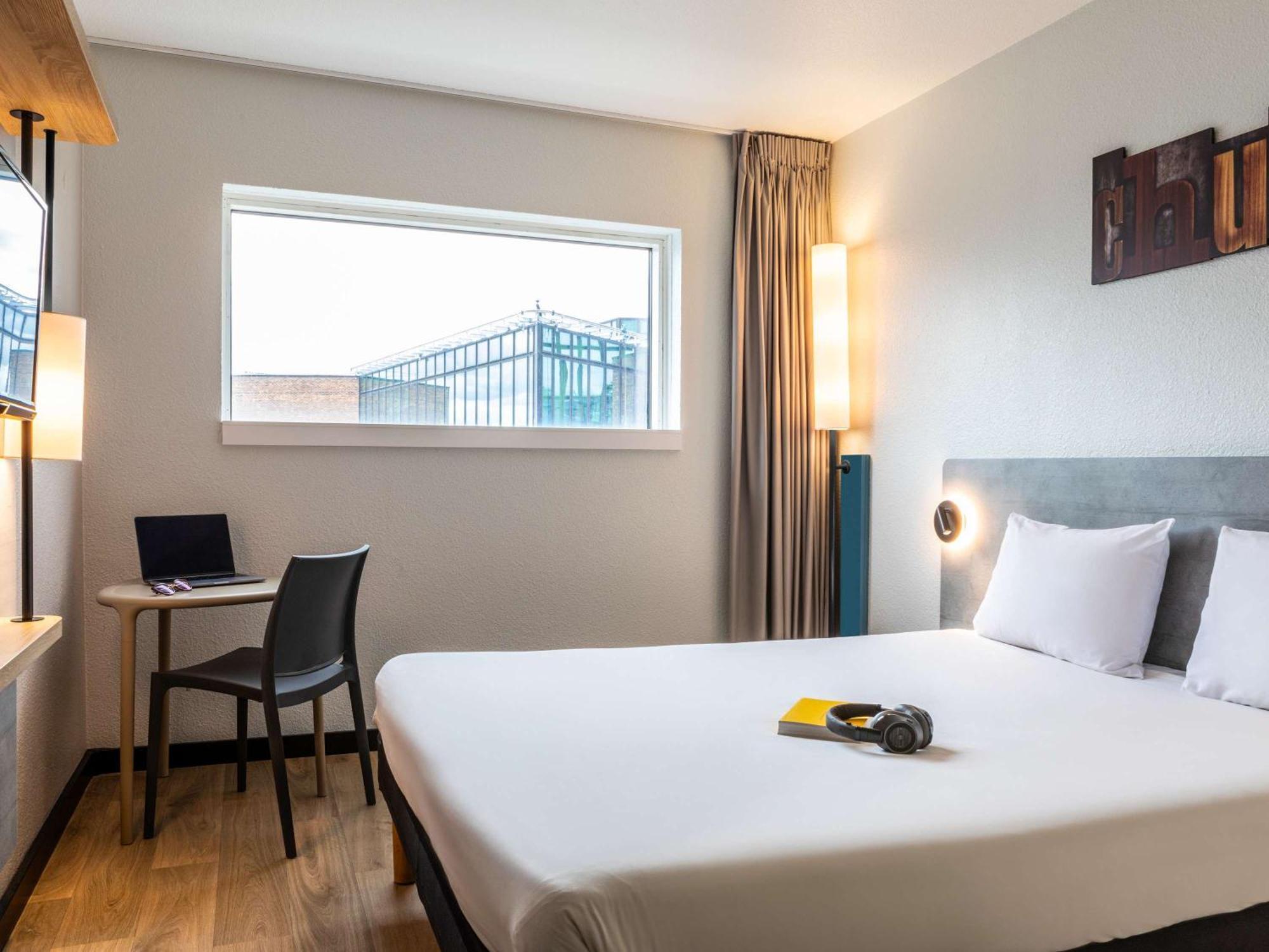 Ibis Budget Paris Porte De Montreuil Montreuil  Exterior photo