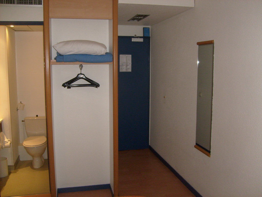 Ibis Budget Paris Porte De Montreuil Montreuil  Exterior photo