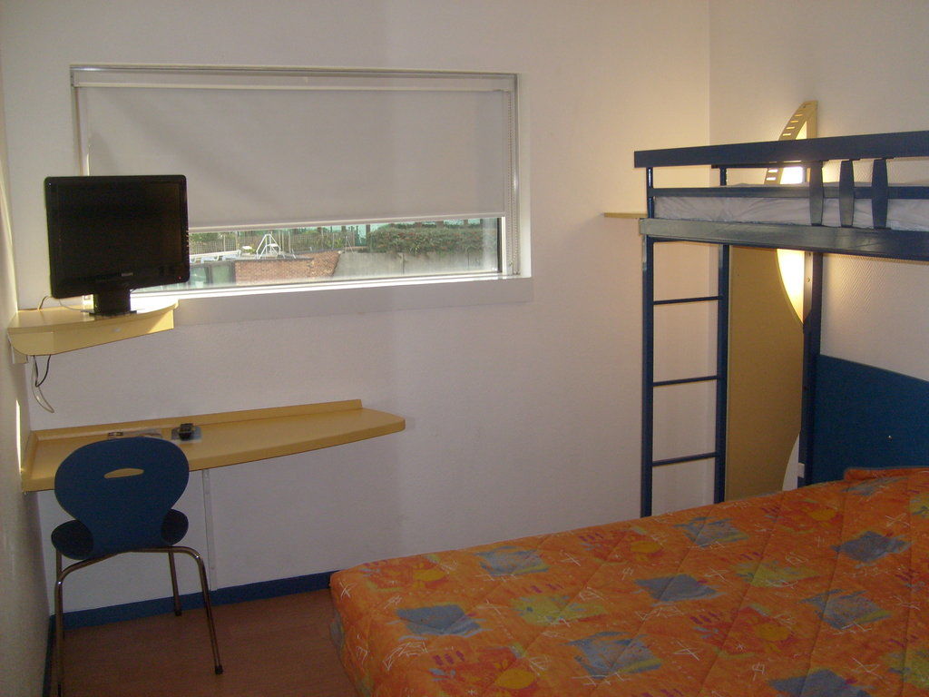Ibis Budget Paris Porte De Montreuil Montreuil  Exterior photo